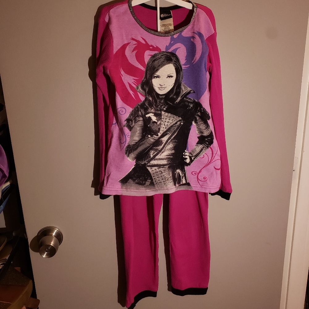 Disney - Girls "Descendants" Pajama Set - Kids Size 8 - Pink